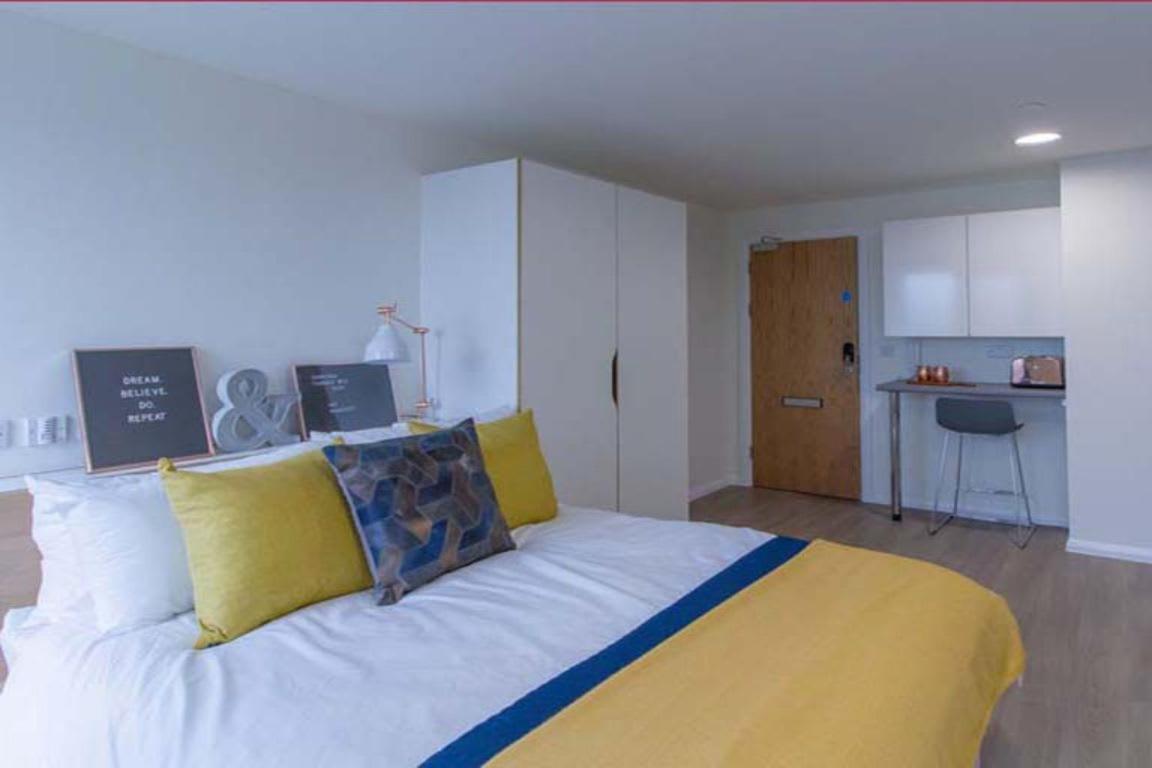 Now Student Living Bridge Street Apartment *